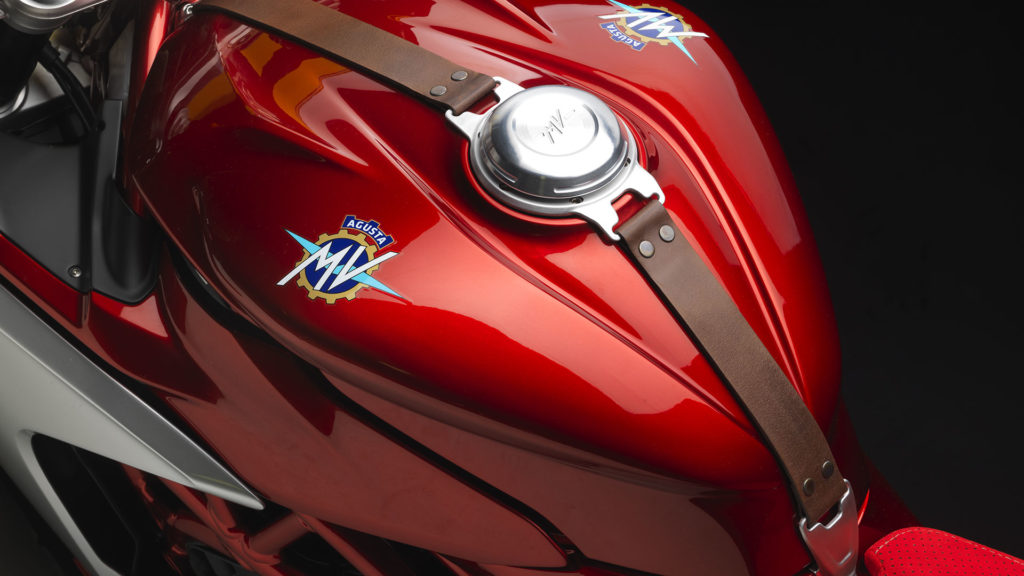 mv-agusta-superveloce-800