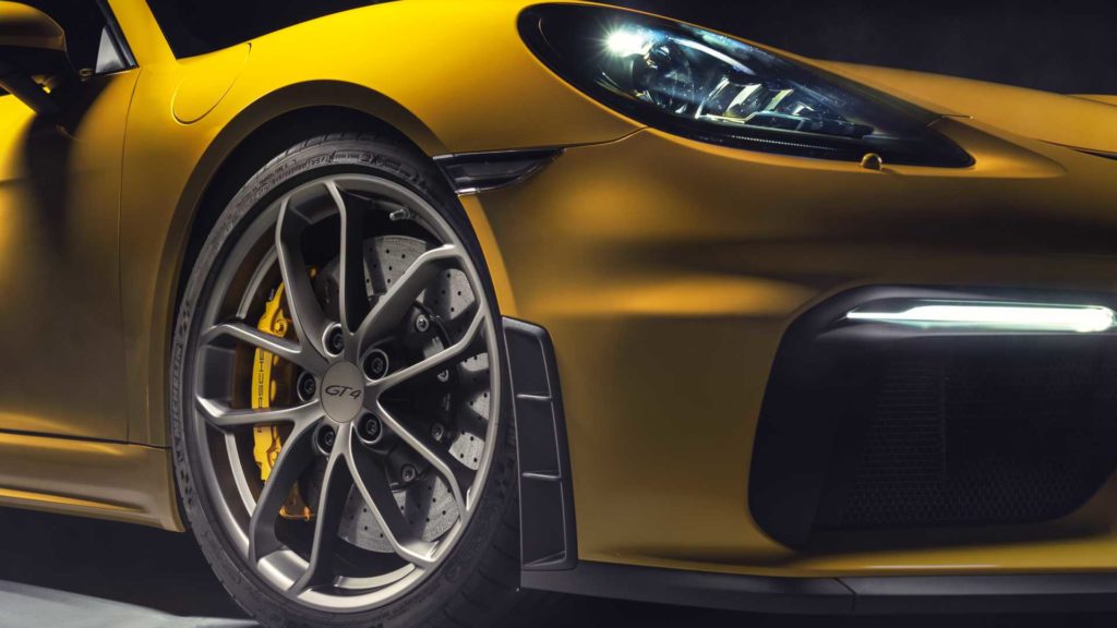 porsche-718-cayman-gt4