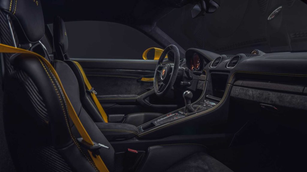 porsche-718-cayman-gt4
