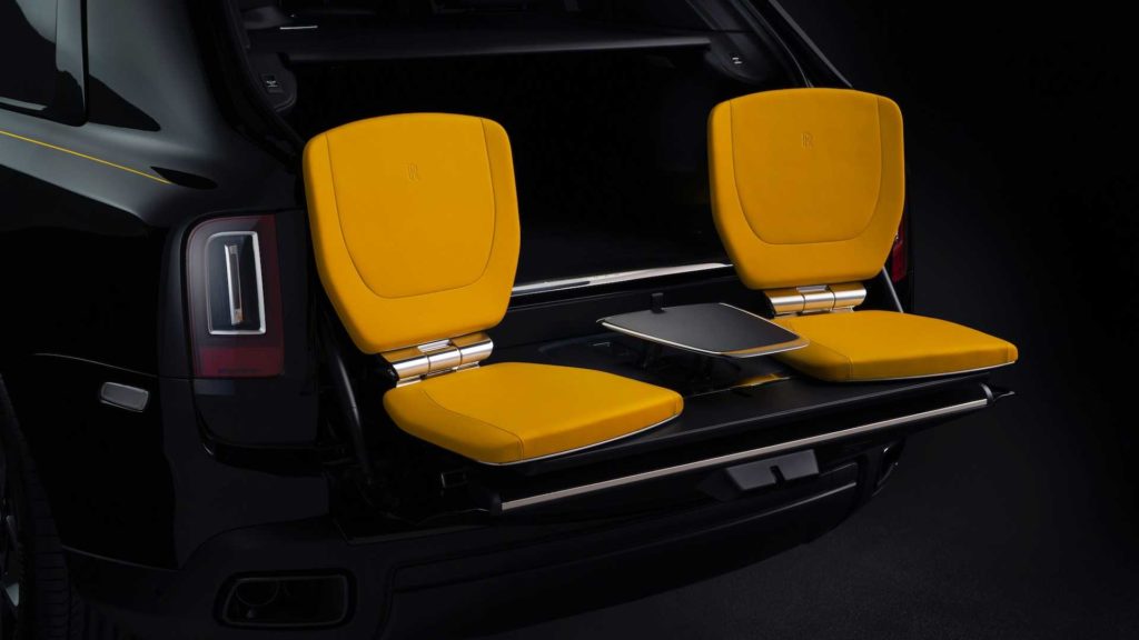 rolls-royce-cullinan-black-badge