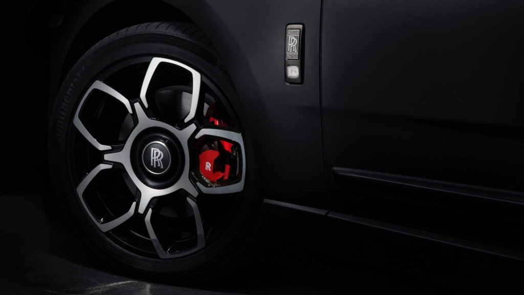 rolls-royce-cullinan-black-badge