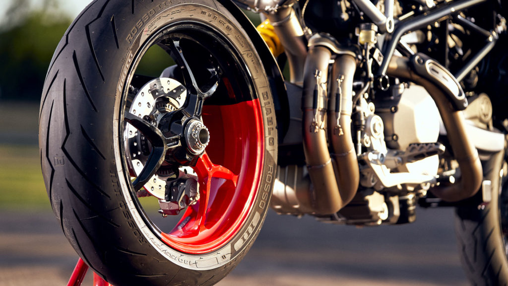ducati-hypermotard-950-rve