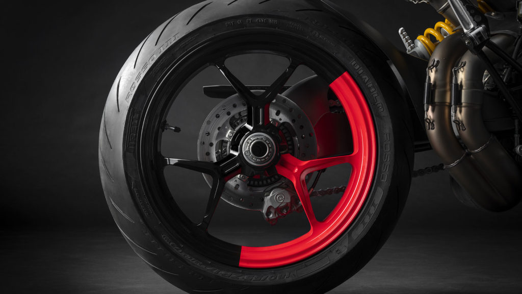 ducati-hypermotard-950-rve