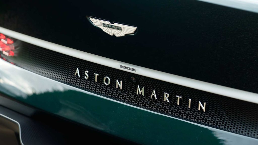 aston-martin-victor
