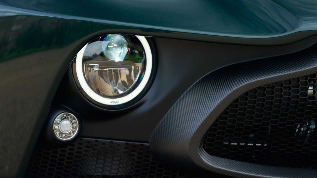 aston-martin-victor