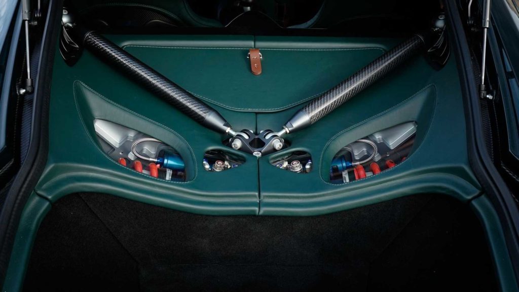aston-martin-victor