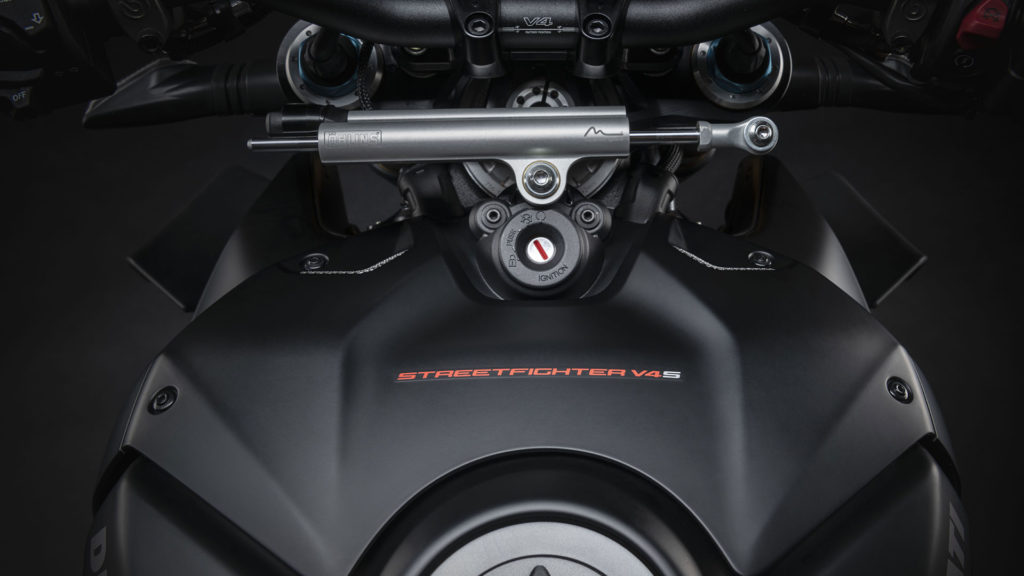 ducati-streetfighter-v4-s-dark-stealth