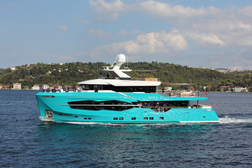numarine-32xp-expedition-yacht