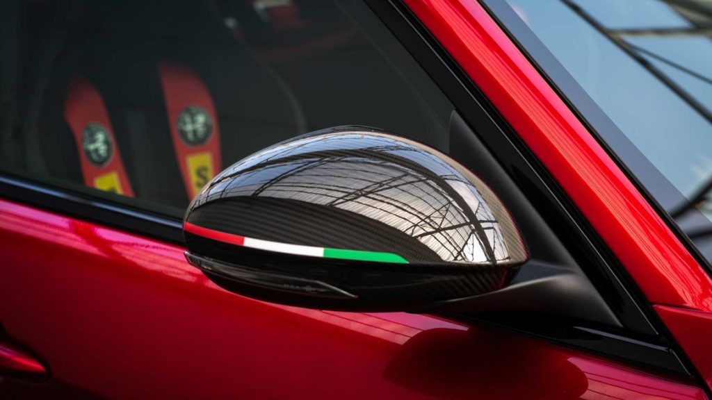 alfa-romeo-giulia-gta-gtam