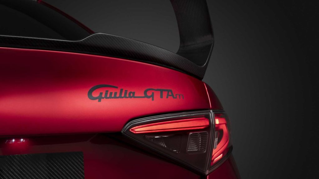 alfa-romeo-giulia-gta-gtam