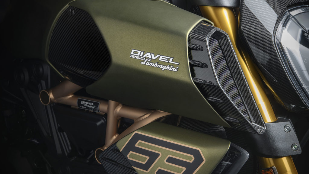 ducati-diavel-1260-lamborghini