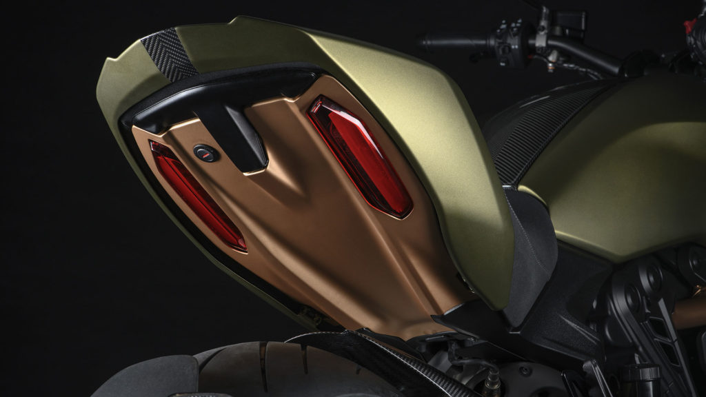 ducati-diavel-1260-lamborghini