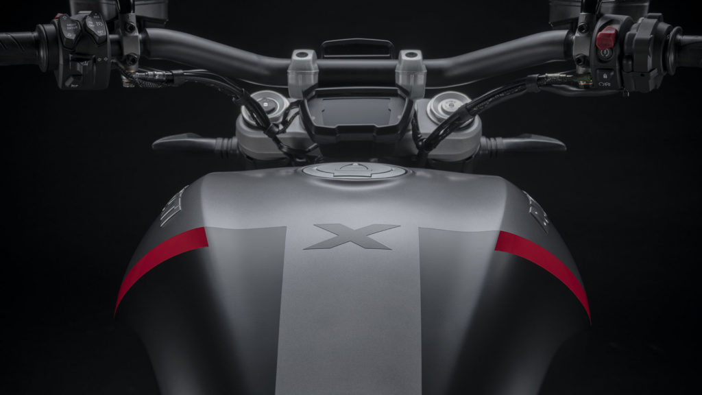 ducati-xdiavel-dark-black-star