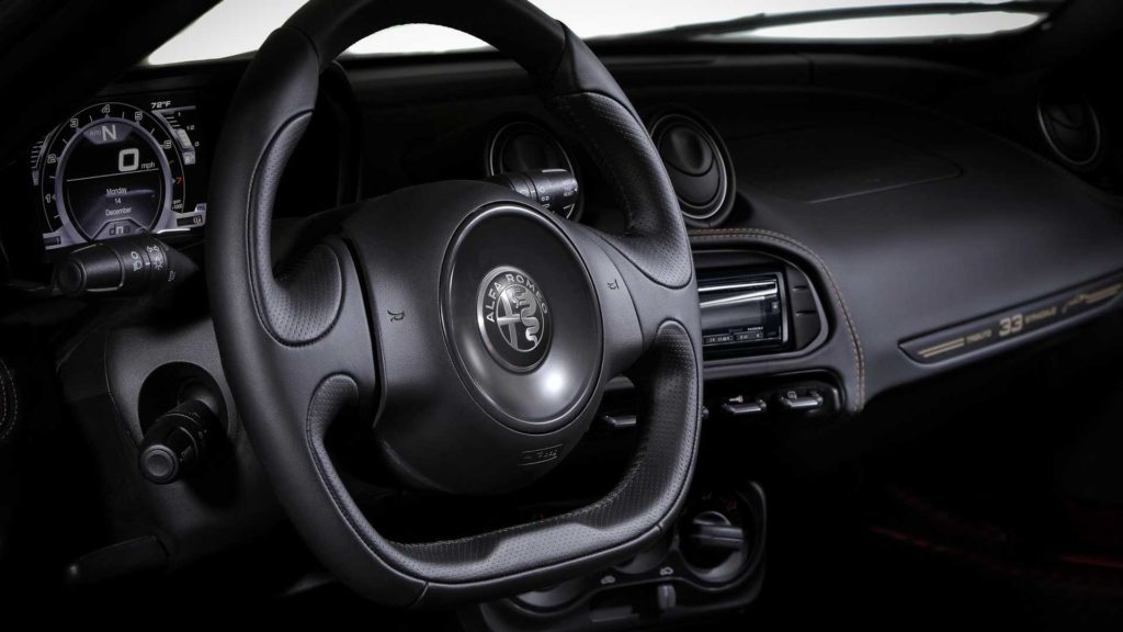 alfa-romeo-4c-spider-33-stradale-tributo
