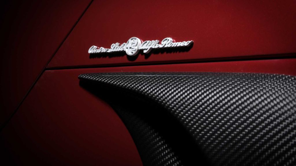 alfa-romeo-4c-spider-33-stradale-tributo