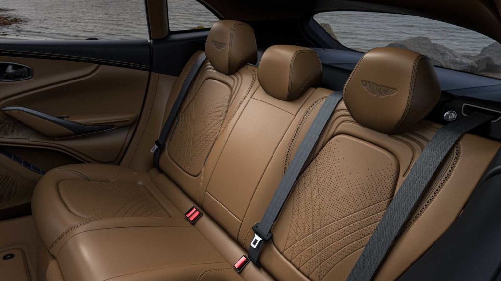 aston-martin-dbx-bowmore-edition