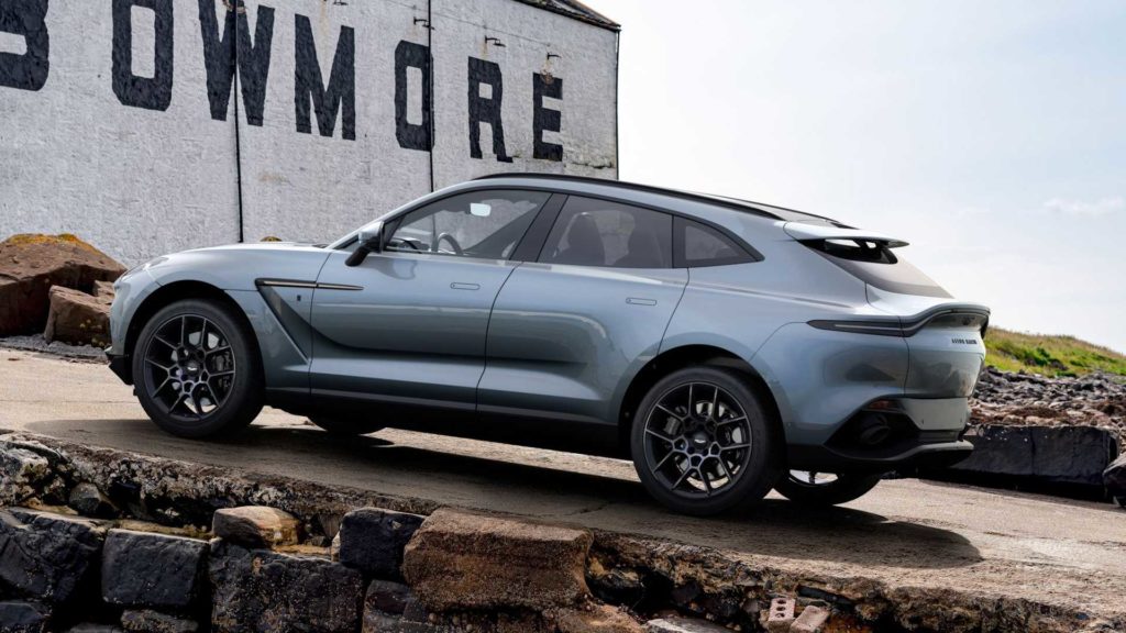aston-martin-dbx-bowmore-edition