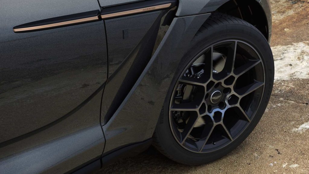 aston-martin-dbx-bowmore-edition