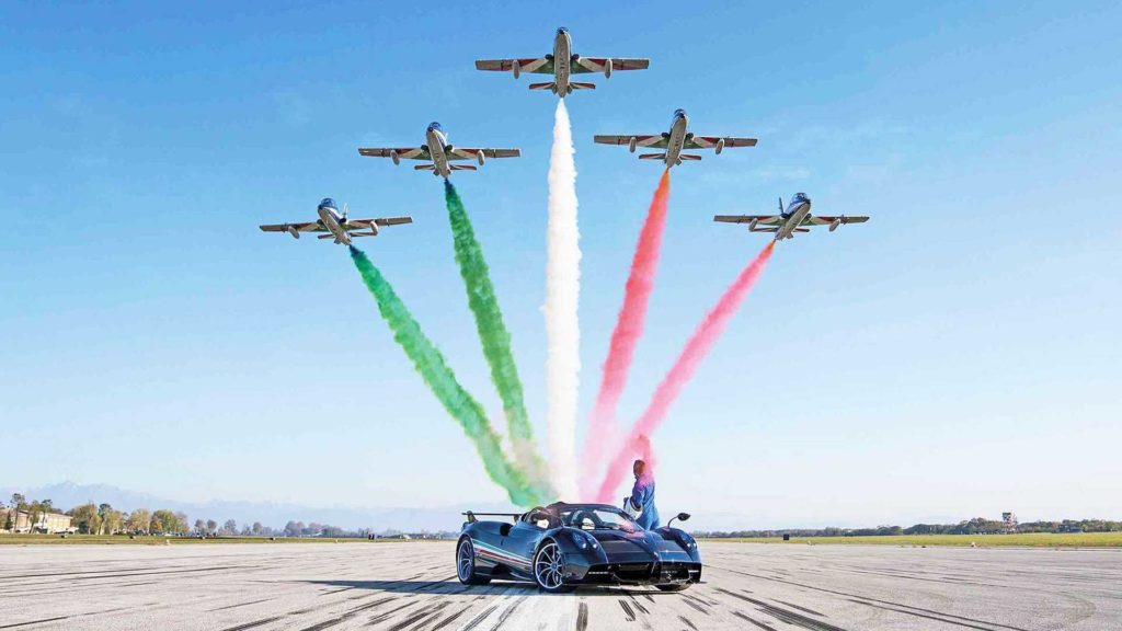 pagani-huayra-tricolore
