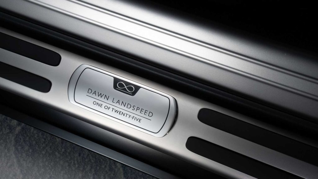 rolls-royce-wraith-dawn-black-badge-landspeed-collection