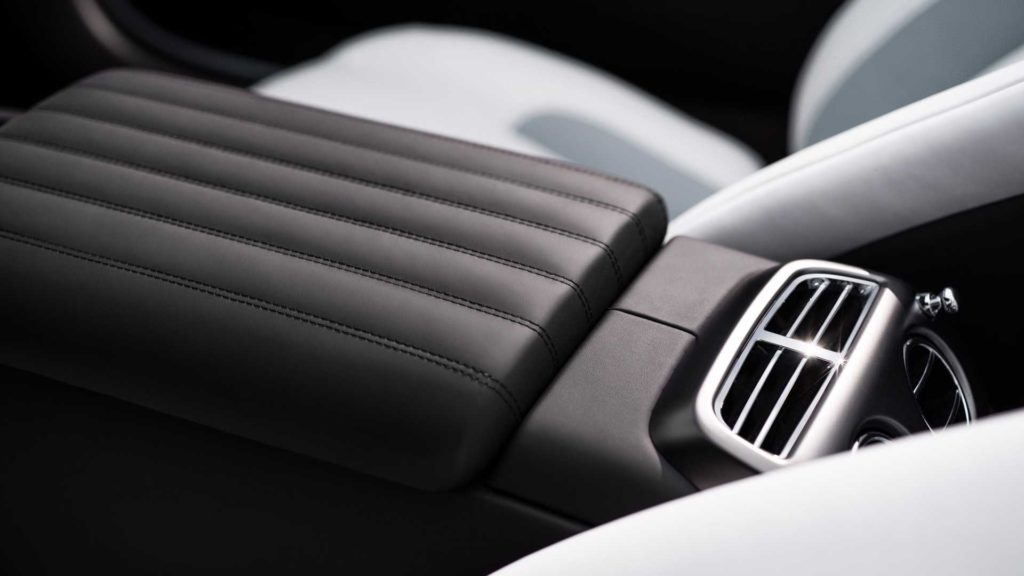 rolls-royce-wraith-dawn-black-badge-landspeed-collection
