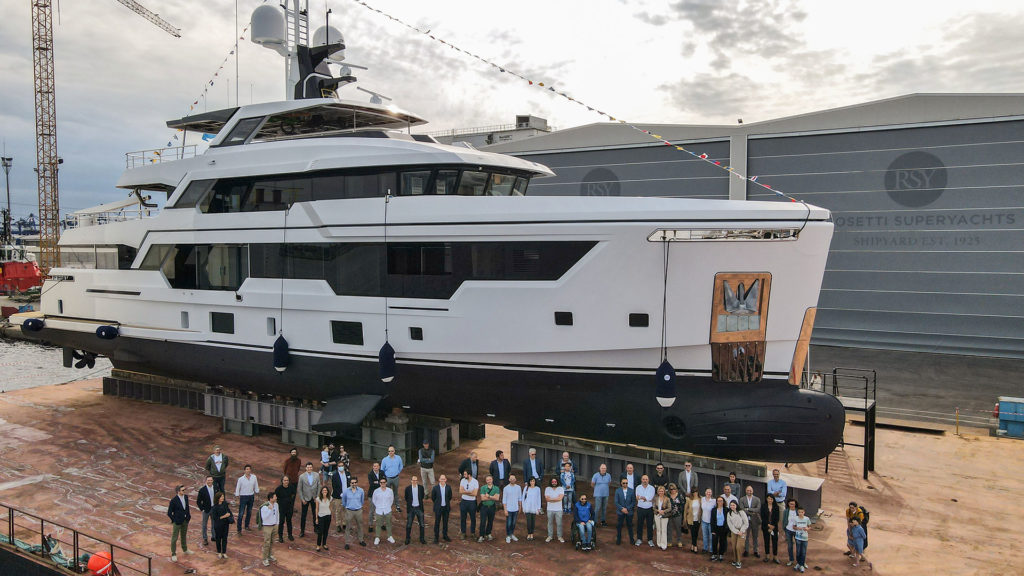 rossetti-superyachts-rsy-38m-exp
