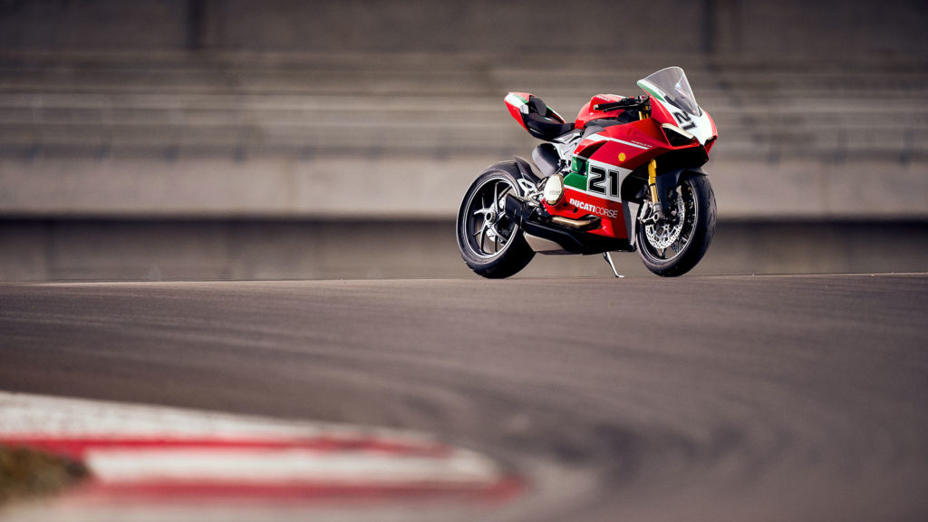 ducati-panigale-v2-bayliss-1st-championship-20th-anniversary