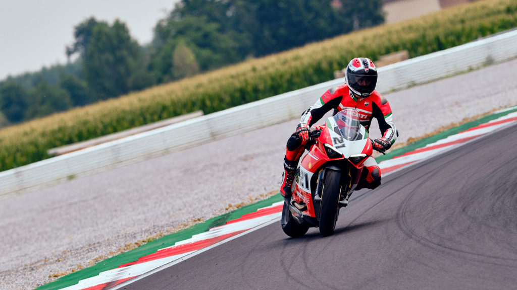ducati-panigale-v2-bayliss-1st-championship-20th-anniversary