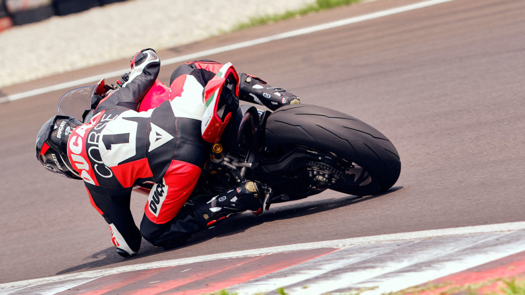 ducati-panigale-v2-bayliss-1st-championship-20th-anniversary