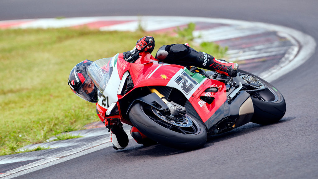 ducati-panigale-v2-bayliss-1st-championship-20th-anniversary
