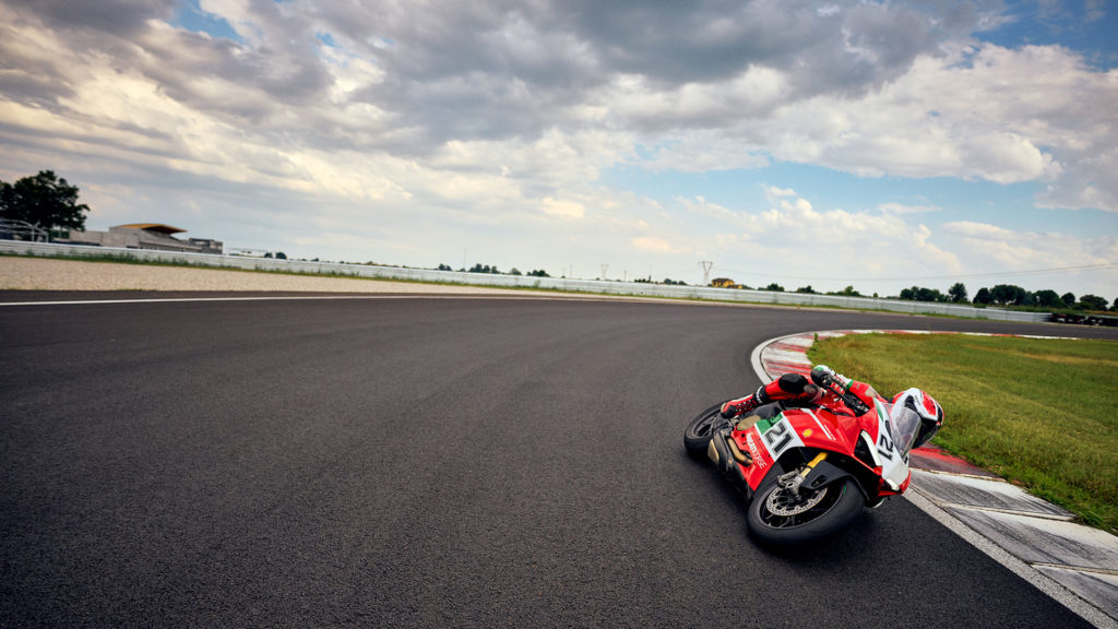 ducati-panigale-v2-bayliss-1st-championship-20th-anniversary