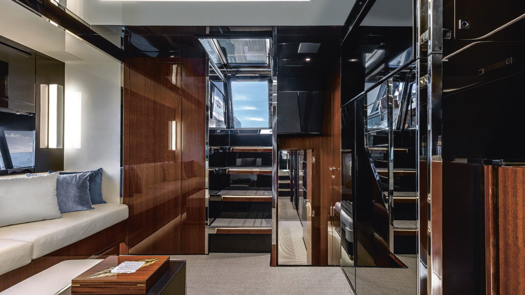 riva-56'-rivale-hard-top