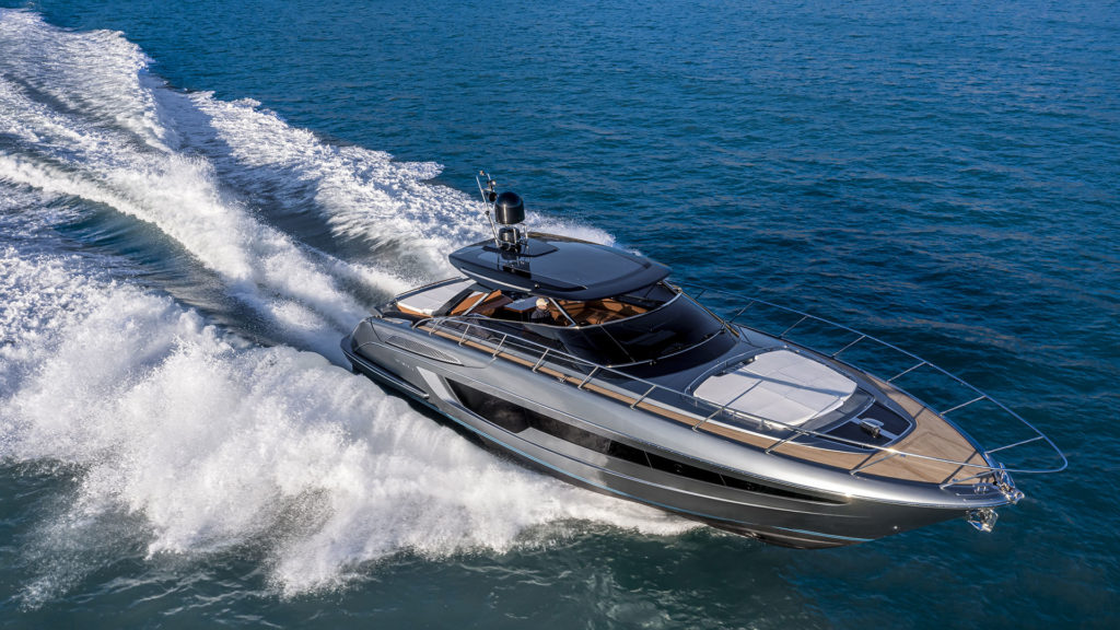 riva-56'-rivale-hard-top