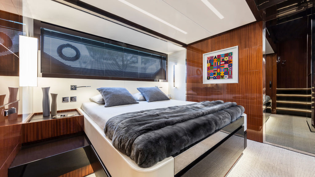 riva-56'-rivale-hard-top