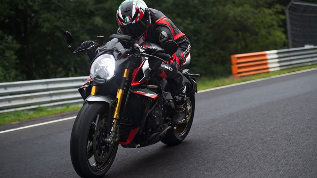 mv-agusta-brutale-1000-nurburgring