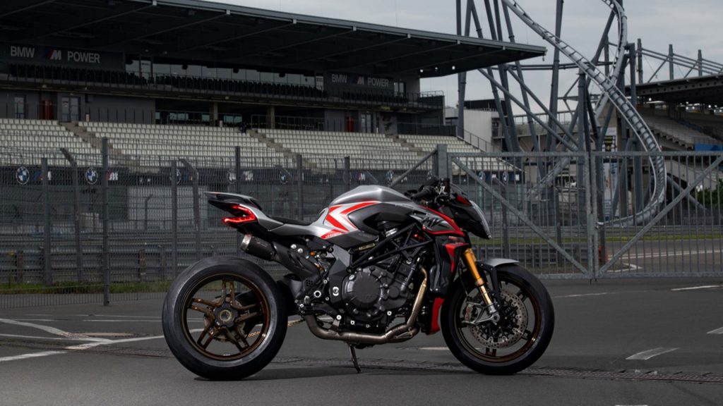 mv-agusta-brutale-1000-nurburgring