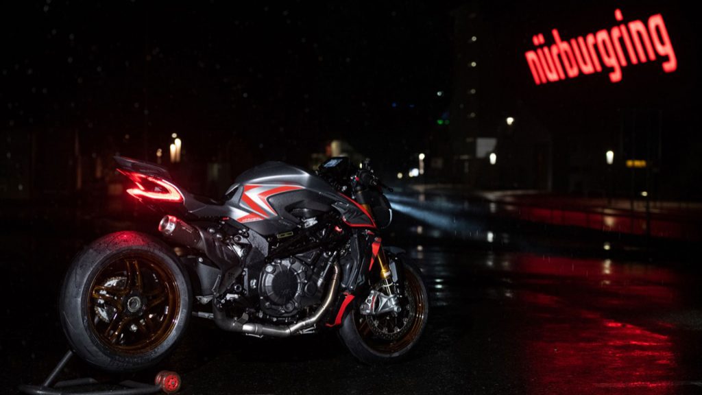 mv-agusta-brutale-1000-nurburgring