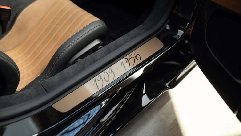 bugatti-chiron-super-sport-golden-era-car