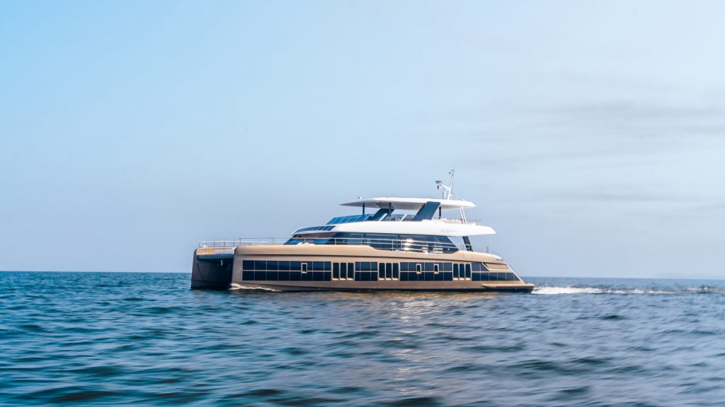 80-sunreef-power-eco-sól