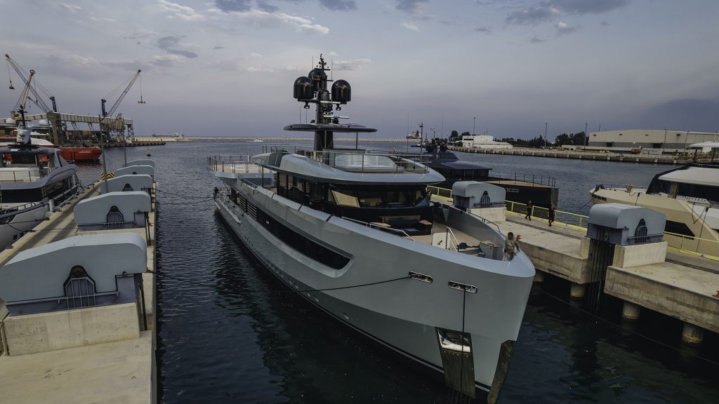 alia-yachts-53m-sea-club