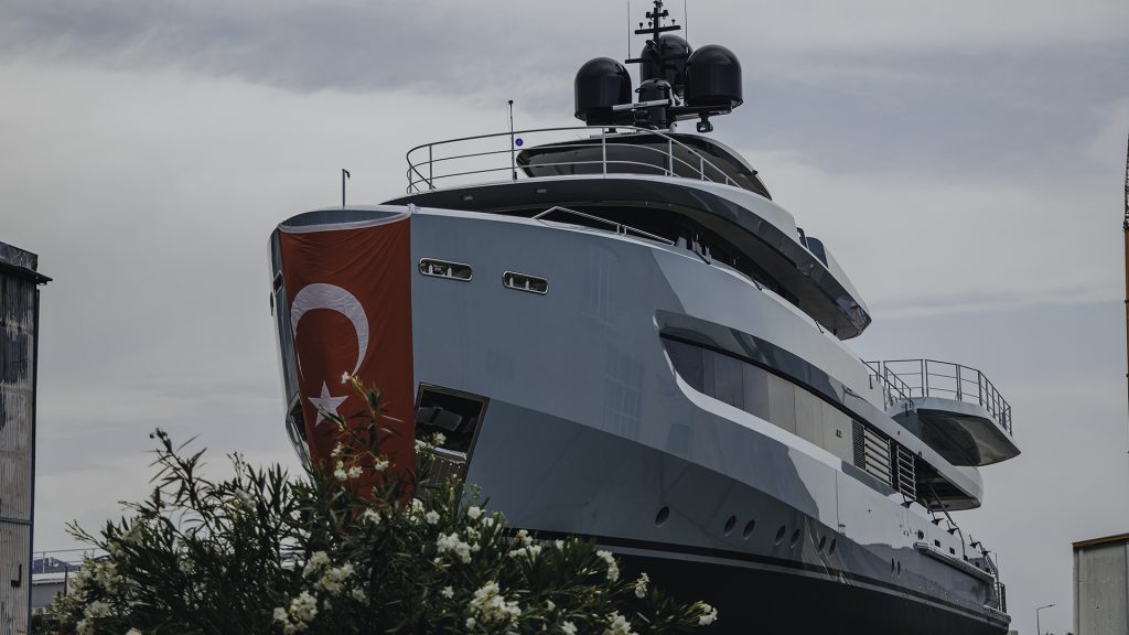 alia-yachts-53m-sea-club