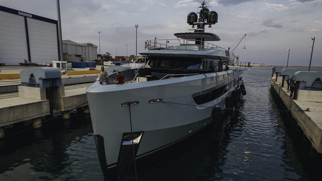 alia-yachts-53m-sea-club