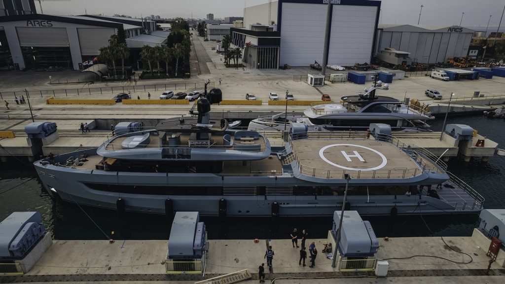 alia-yachts-53m-sea-club