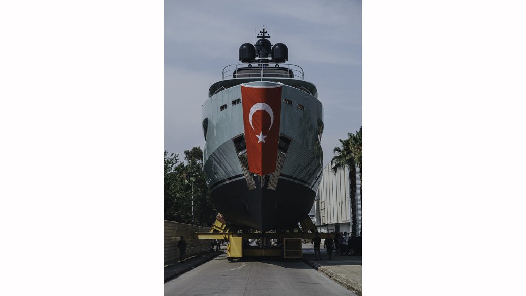 alia-yachts-53m-sea-club