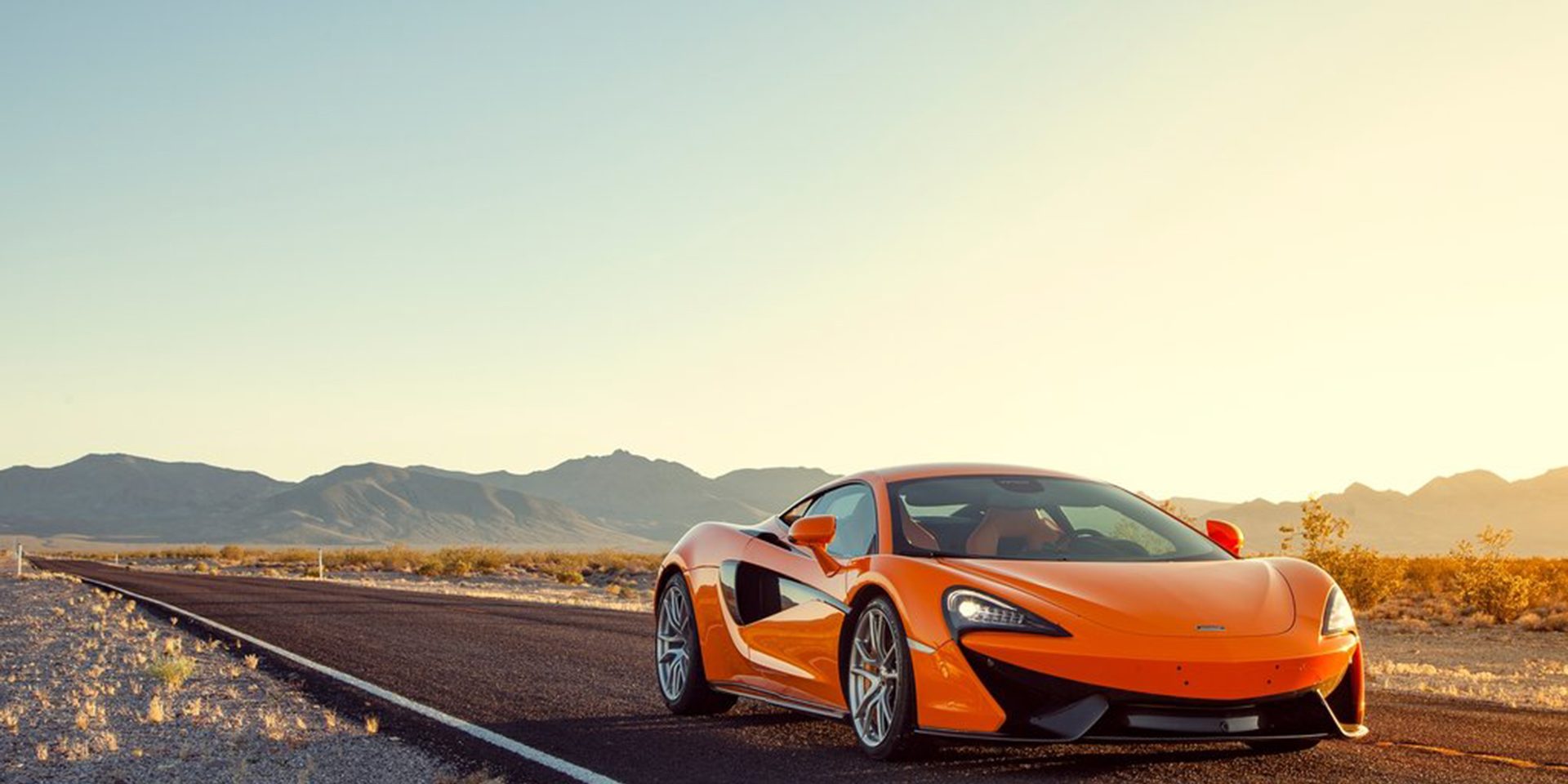 McLaren-570S_Coupe-2016-1024-09