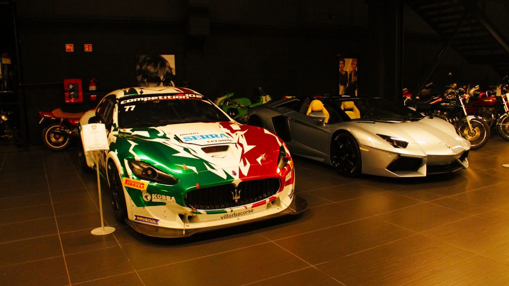 classic-car-auction-yearbook-2015-2016-credit-suisse