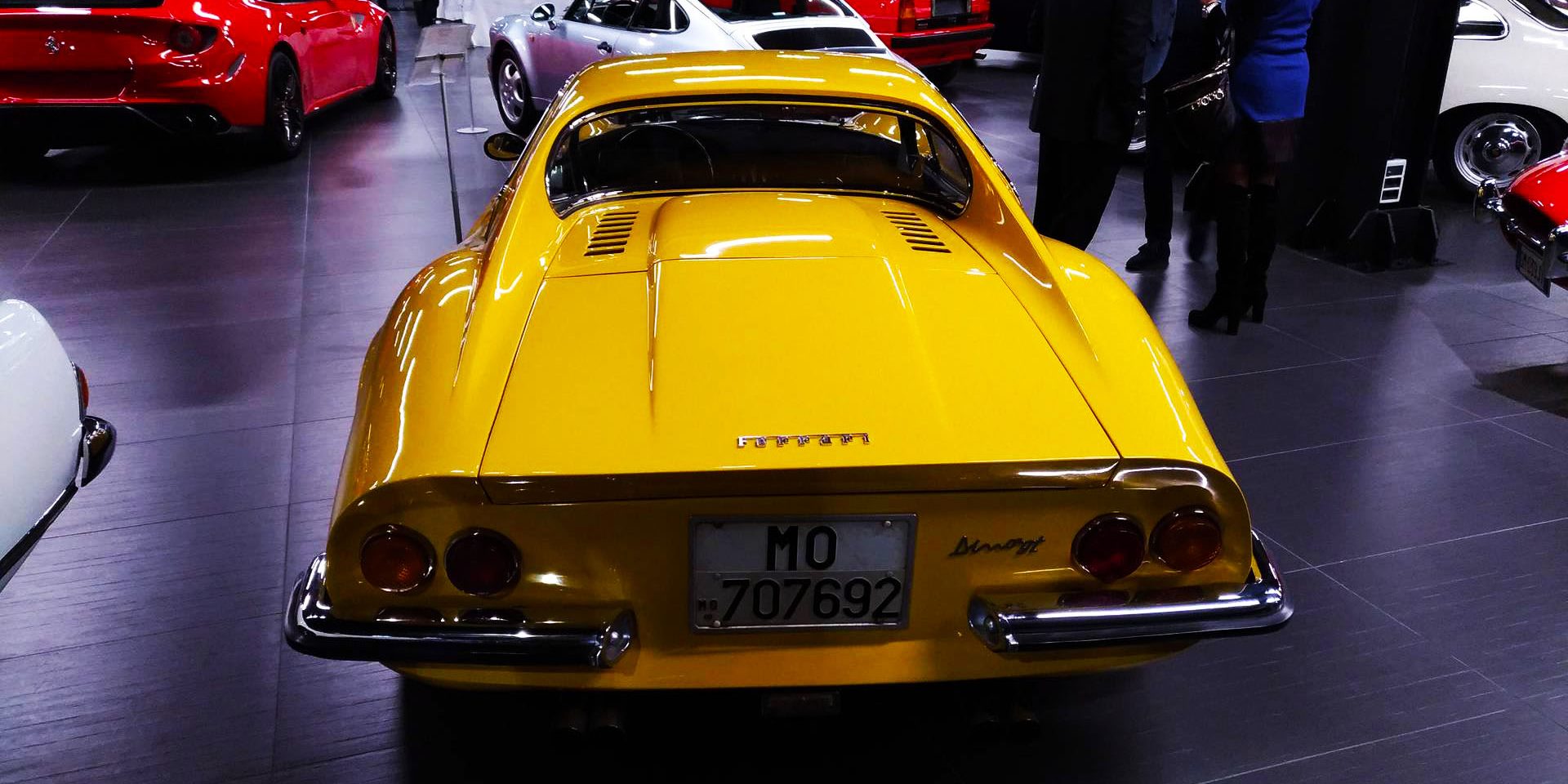 classic-car-auction-yearbook-2015-2016-credit-suisse