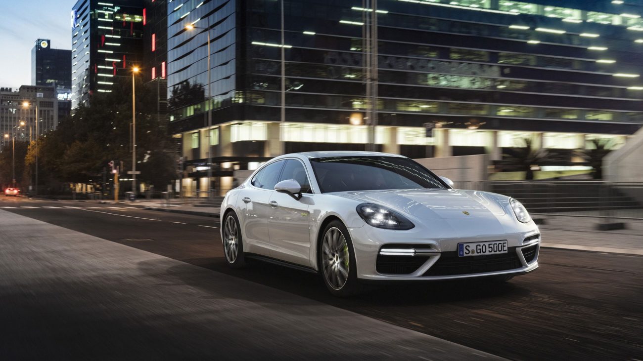 porsche-panamera-turbo-s-e-hybrid-1