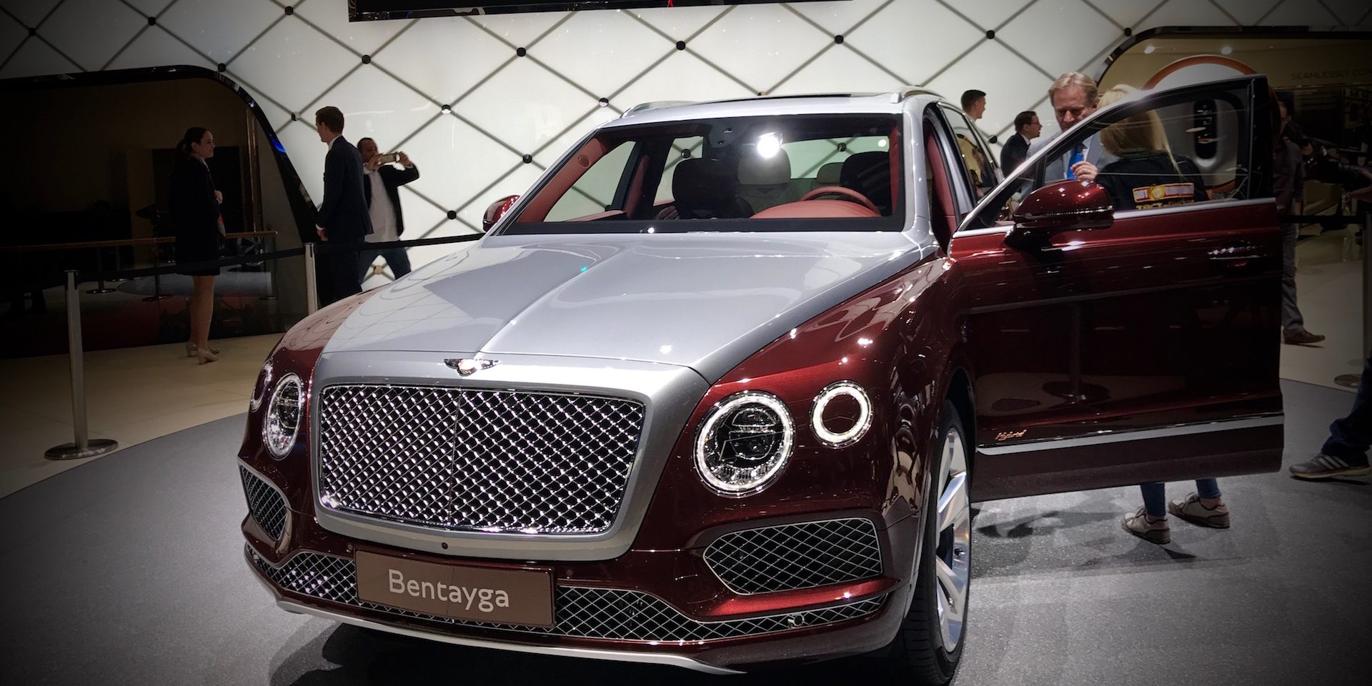 bentley-ginevra-2018