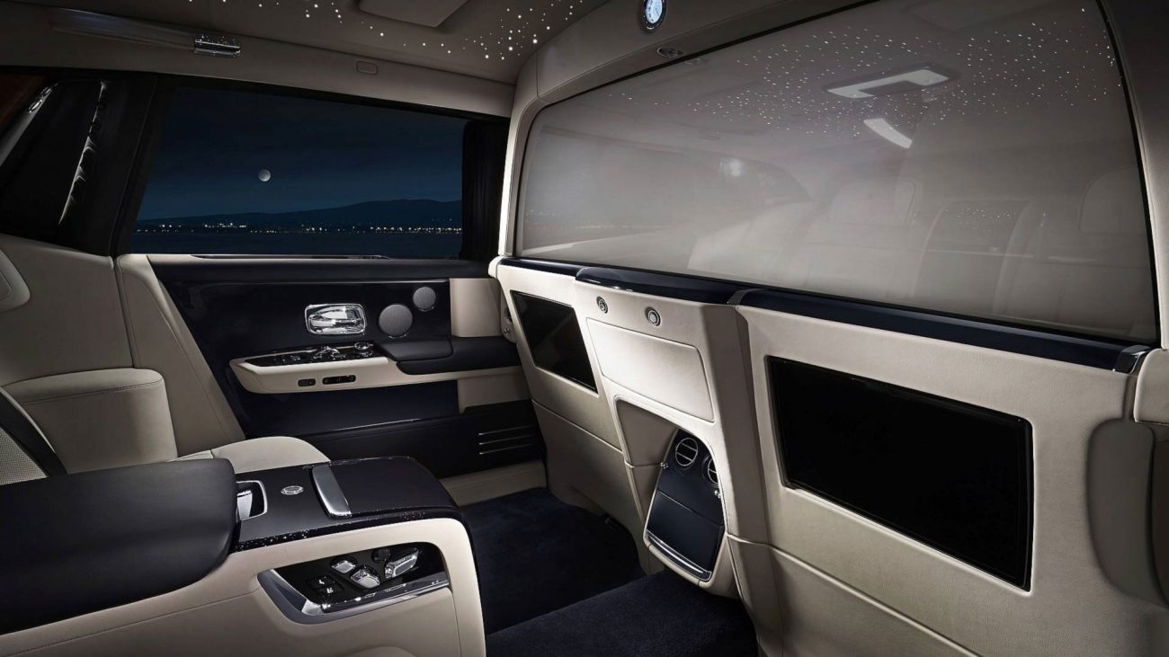 rolls-royce-phantom-passo-lungo-privacy-suite